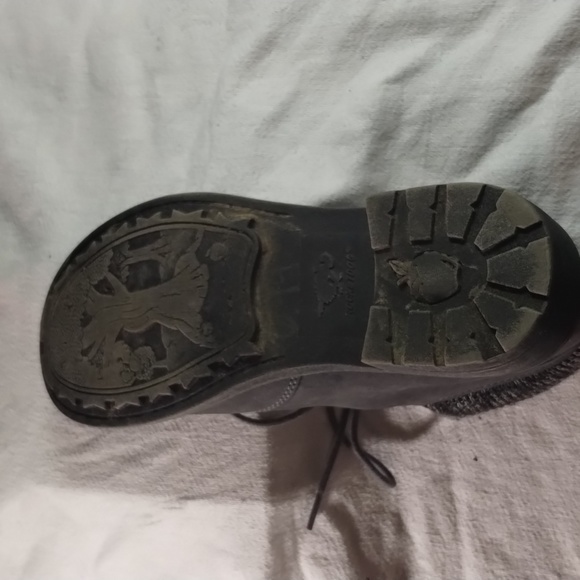 Woman's Boots Size: 7 Color: Black & Grey fabric Manufacturer: Rocket Dog - Picture 6 of 13